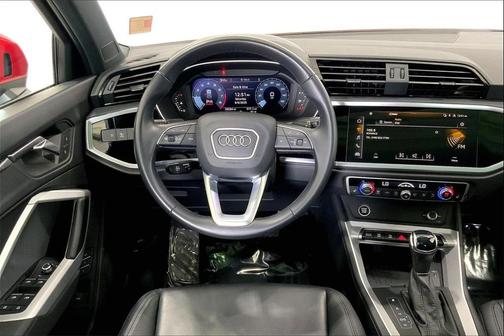 2024 Audi Q3 Premium 45 TFSI S line quattro Tiptronic