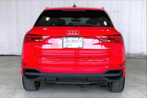 2024 Audi Q3 Premium 45 TFSI S line quattro Tiptronic