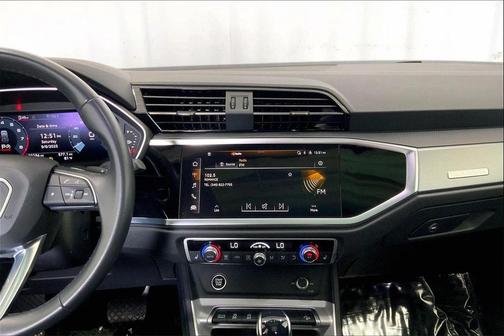 2024 Audi Q3 Premium 45 TFSI S line quattro Tiptronic