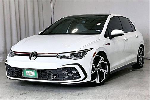 Opal White Pearl 2024 Volkswagen Golf GTI 2.0T SE DSG