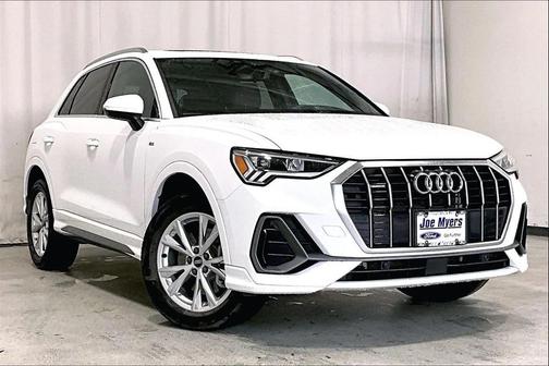 2025 Audi Q3 Premium 45 TFSI S line quattro Tiptronic