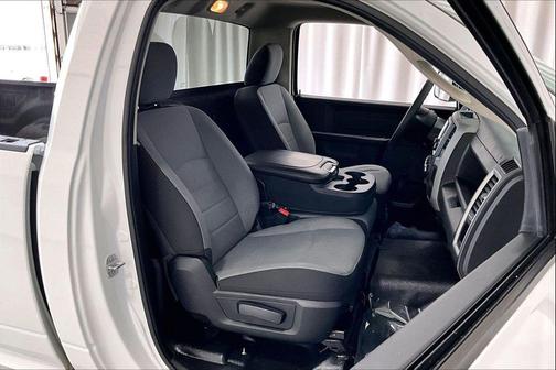 Bright White Clearcoat 2022 RAM 1500 Tradesman