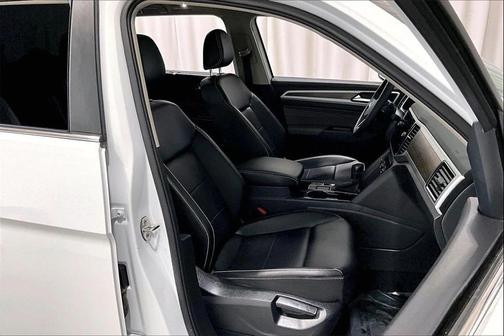 2022 Volkswagen Atlas 3.6L SE w/Technology