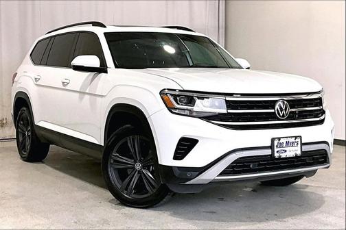 2022 Volkswagen Atlas 3.6L SE w/Technology