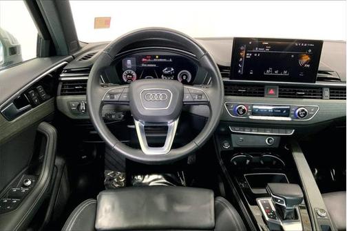 2023 Audi A4 45 S line Premium Plus
