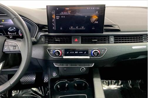 2023 Audi A4 45 S line Premium Plus