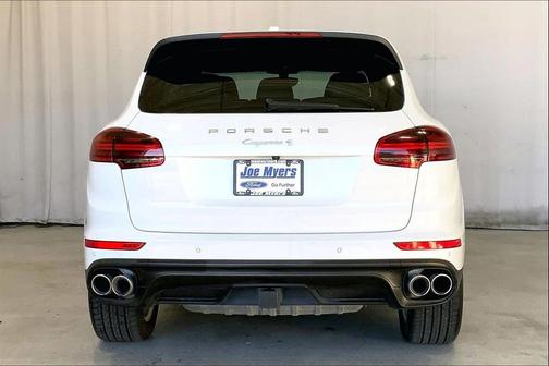 2017 Porsche Cayenne S