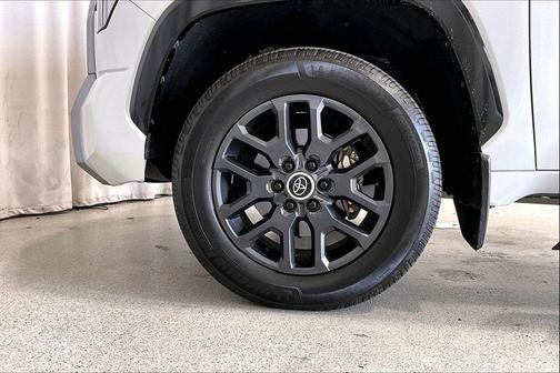 Wind Chill Pearl 2024 Toyota Tundra Platinum