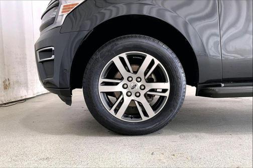 Dark Matter Gray Metallic 2024 Ford Expedition Limited