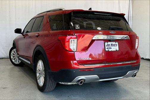 Rapid Red Metallic Tinted Clearcoat 2024 Ford Explorer Limited