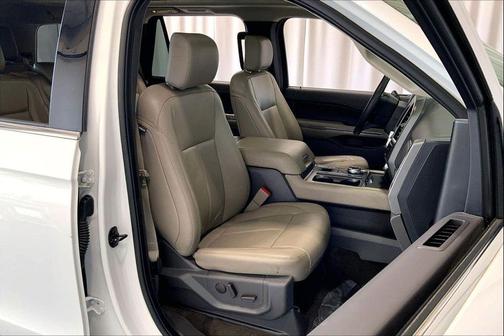 Star White Metallic Tri-Coat 2020 Ford Expedition XLT