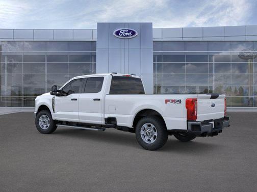 Oxford White 2026 Ford F-350 XLT