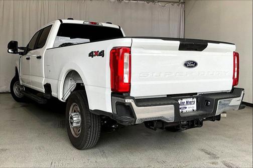 Oxford White 2024 Ford F-350 XL