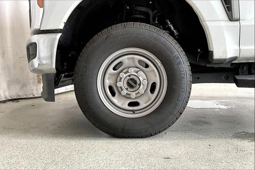 Oxford White 2024 Ford F-350 XL