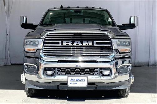 2022 RAM 3500 Laramie Crew Cab 4x4 8' Box