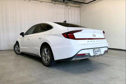 2023 Hyundai SONATA SE