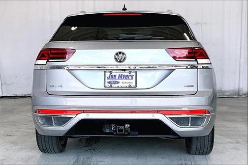 2022 Volkswagen Atlas Cross Sport 3.6L V6 SEL R-Line