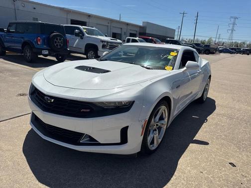 2023 Chevrolet Camaro RWD Coupe LT1
