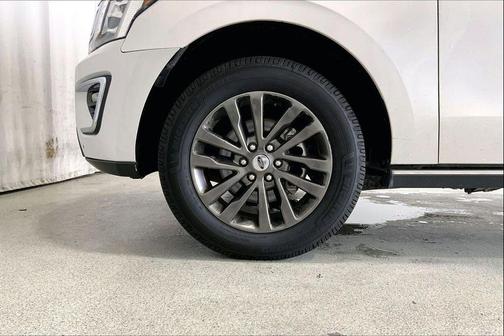 White Platinum Metallic Tri-Coat 2019 Ford Expedition Max Limited