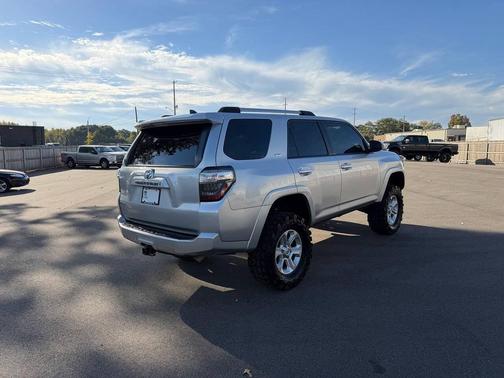 Classic Silver Metallic 2022 Toyota 4Runner SR5