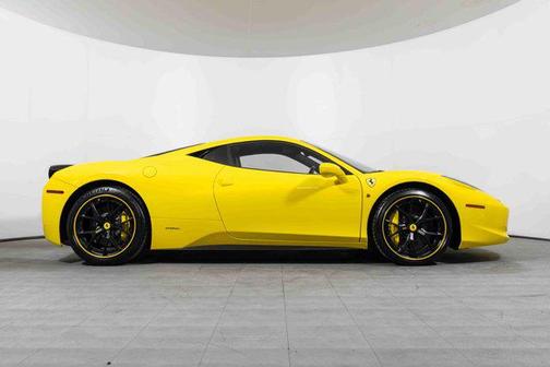 2013 Ferrari 458 Italia Base