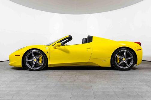 2015 Ferrari 458 Spider Base