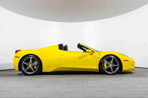 2015 Ferrari 458 Spider Base