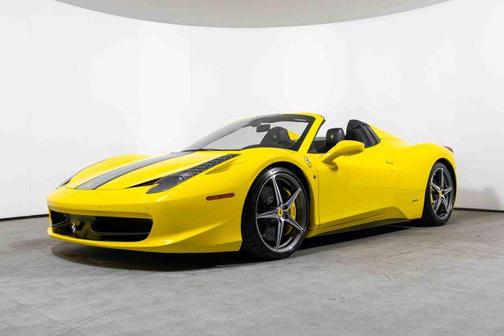 2015 Ferrari 458 Spider Base