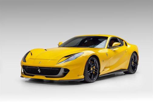 2019 Ferrari 812 Superfast Base