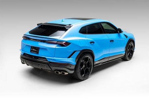 2024 Lamborghini Urus Performante