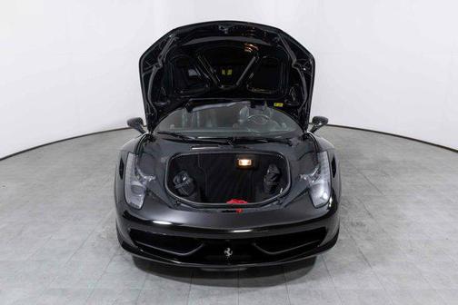 2013 Ferrari 458 Italia Base