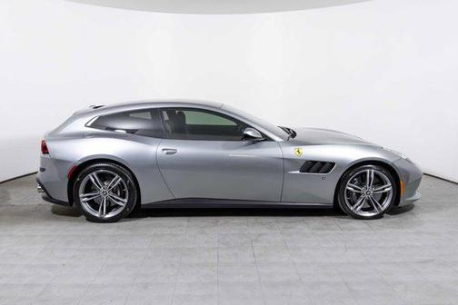 2017 Ferrari GTC4Lusso T