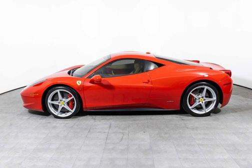 2013 Ferrari 458 Italia Base