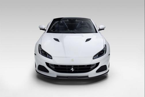 Bianco Cervino 2023 Ferrari Portofino M Base