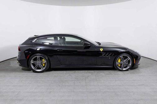 2019 Ferrari GTC4Lusso T