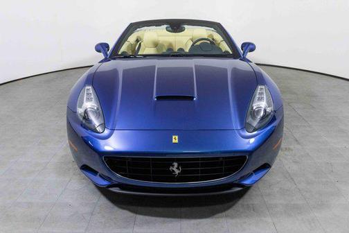 2010 Ferrari California Base