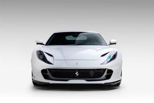 2019 Ferrari 812 Superfast Base
