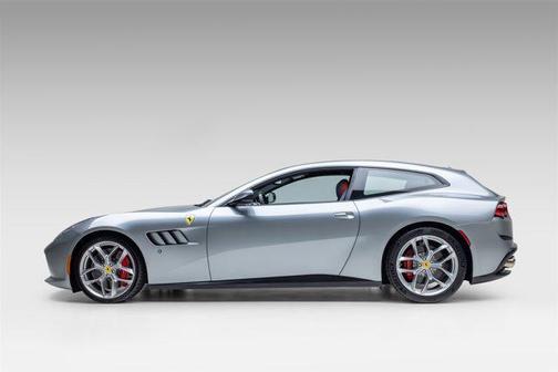 2018 Ferrari GTC4Lusso T