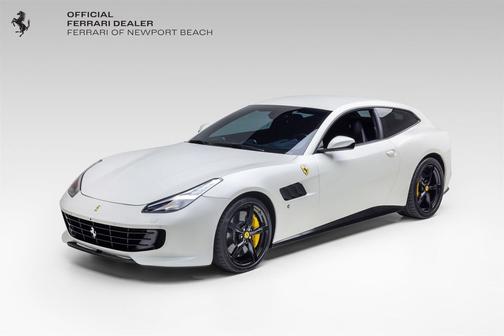 Bianco Avus 2017 Ferrari GTC4Lusso T