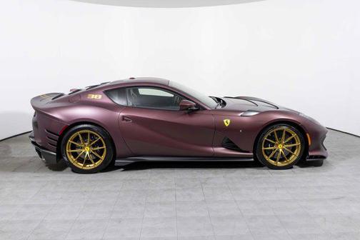 2023 Ferrari 812 Competizione Coupe