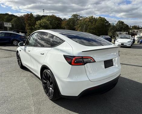 2022 Tesla Model Y Performance Dual Motor All-Wheel Drive