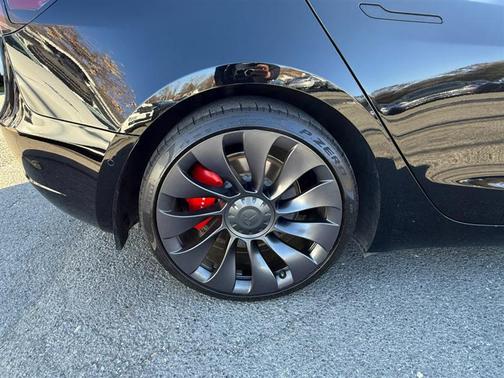 2023 Tesla Model 3 Performance