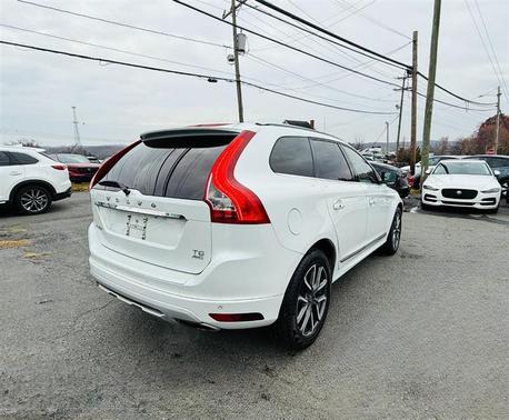 2017 Volvo XC60 T6 Dynamic
