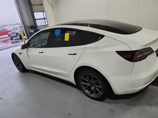 2023 Tesla Model 3 Standard Range Plus