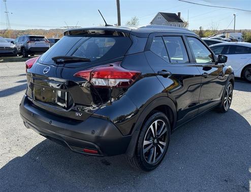 2020 Nissan Kicks SV