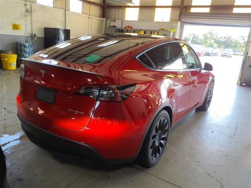 2022 Tesla Model Y Performance Dual Motor All-Wheel Drive