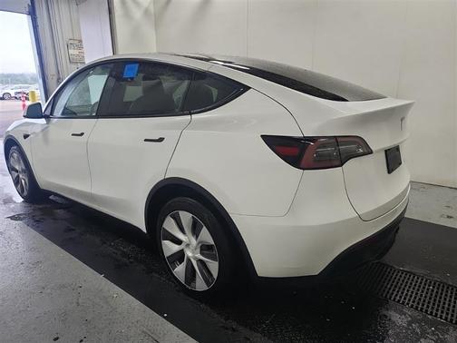 2023 Tesla Model Y Long Range AWD