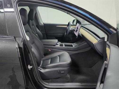 2023 Tesla Model Y Long Range AWD