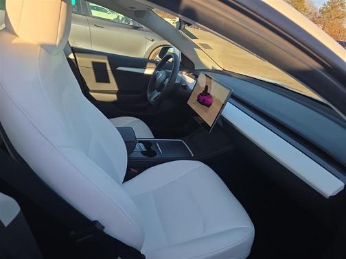 2023 Tesla Model 3 Standard Range Plus