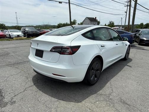 Pearl White Multi-Coat 2023 Tesla Model 3 Standard Range Plus